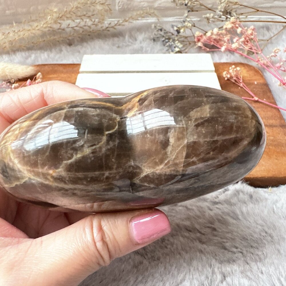 Beautiful Black Moonstone Heart - Picture 6 of 8
